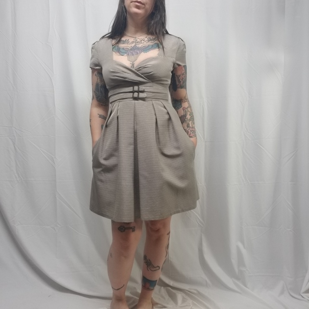 NANETTE LEPORE Silver Gray Metallic Dress - Picture 3 of 8